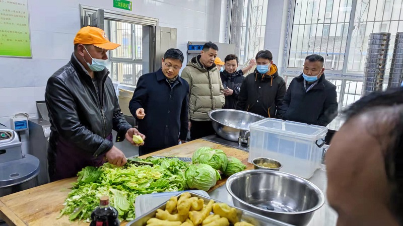 食堂配菜间.jpg 食堂配菜间.jpg