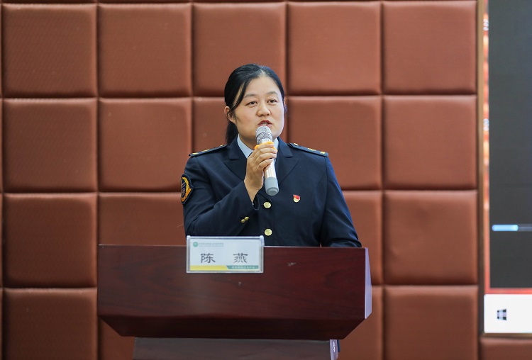 全国劳模陈燕作主题宣讲.jpg